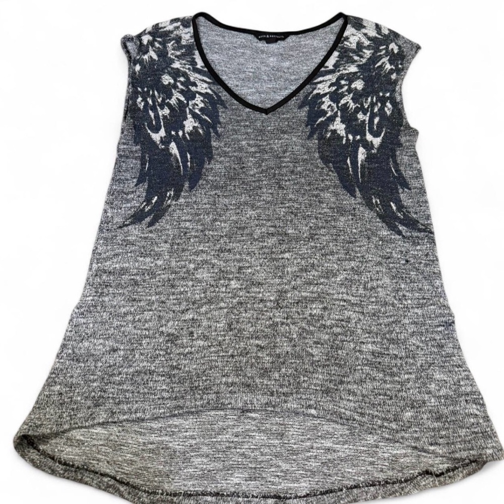 Rock & Republic Gray V-Neck Tank